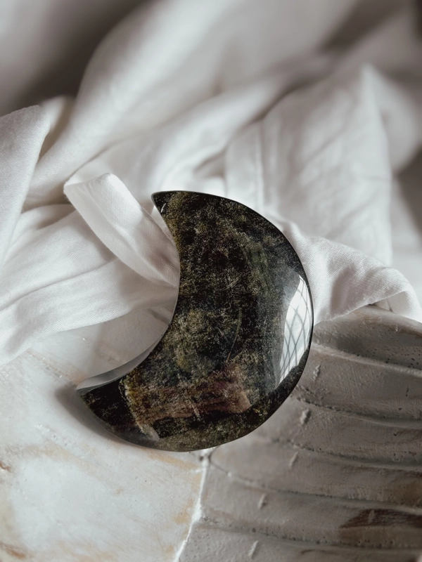 luna in Ossidiana dorata